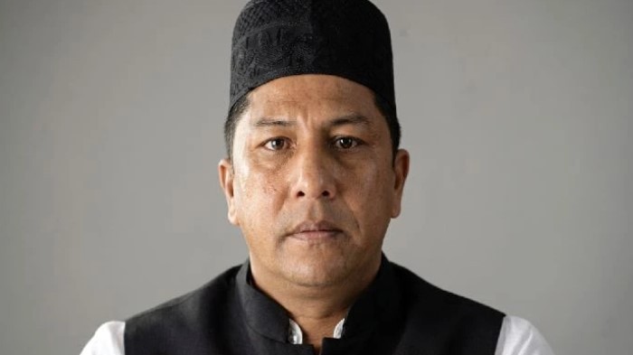 https://www.bartomanpratidin.com/post/%E0%A6%A6%E0%A6%95%E0%A7%8D%E0%A6%B7%E0%A6%BF%E0%A6%A3-%E0%A6%86%E0%A6%AB%E0%A7%8D%E0%A6%B0%E0%A6%BF%E0%A6%95%E0%A6%BE%E0%A7%9F-%E0%A6%AC%E0%A6%BE%E0%A6%82%E0%A6%B2%E0%A6%BE%E0%A6%A6%E0%A7%87%E0%A6%B6%E0%A6%BF-%E0%A6%AC%E0%A7%8D%E0%A6%AF%E0%A6%AC%E0%A6%B8%E0%A6%BE%E0%A7%9F%E0%A7%80%E0%A6%95%E0%A7%87-%E0%A6%97%E0%A7%81%E0%A6%B2%E0%A6%BF-%E0%A6%95%E0%A6%B0%E0%A7%87-%E0%A6%B9%E0%A6%A4%E0%A7%8D%E0%A6%AF%E0%A6%BE